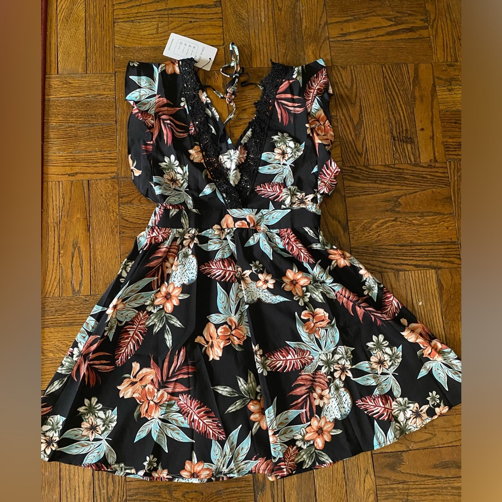 TWO Kojooin Summertime Dresses - Picture 5 of 6